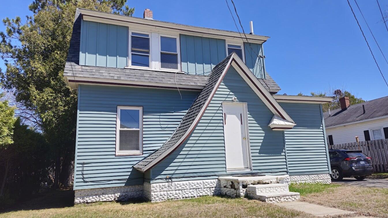 121 Bates Street Millinocket ME 04462