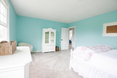 48 Clover Lane Brewer ME 04412