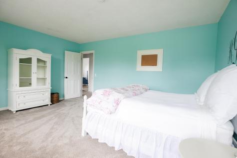 48 Clover Lane Brewer ME 04412