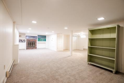 48 Clover Lane Brewer ME 04412