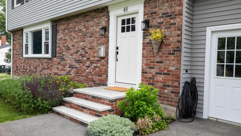 48 Clover Lane Brewer ME 04412