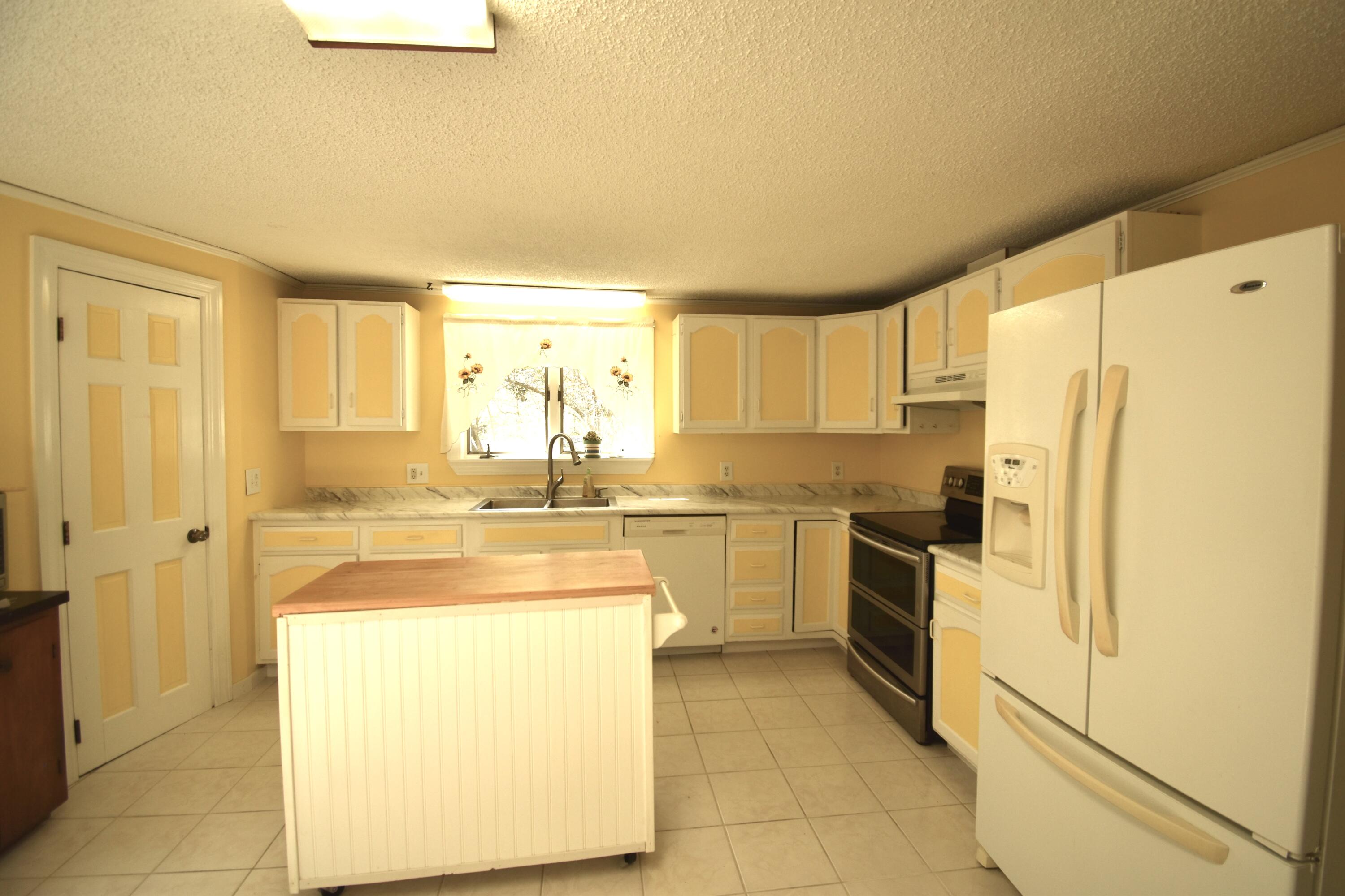 890 Elm Street Newport ME 04953