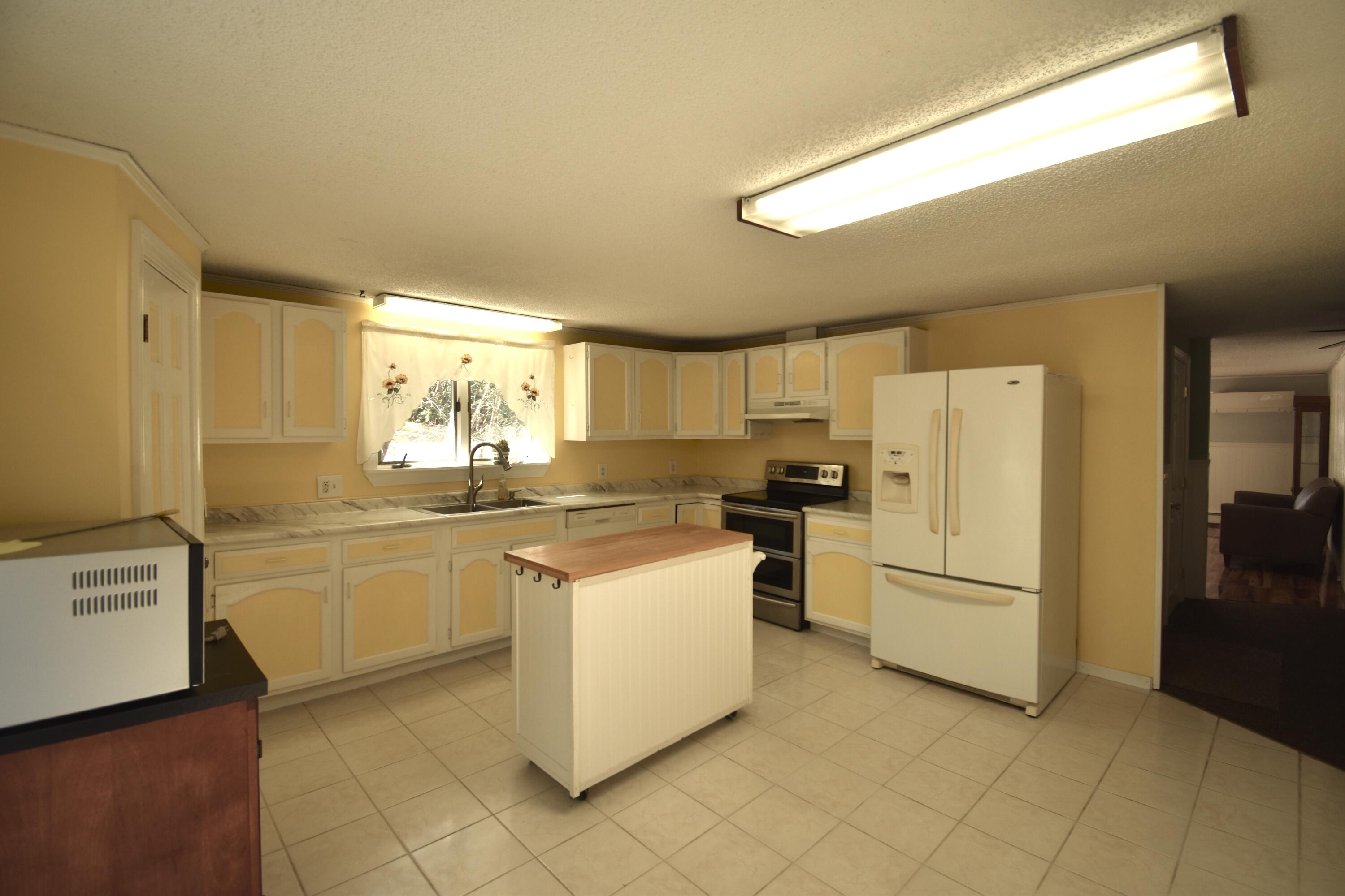 890 Elm Street Newport ME 04953