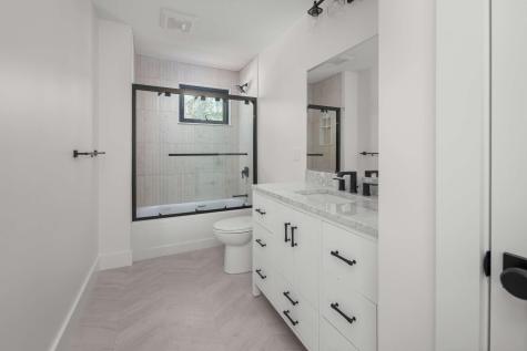 141 Logging Road York ME 03902