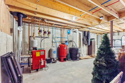 633 Paris Hill Road Paris ME 04281