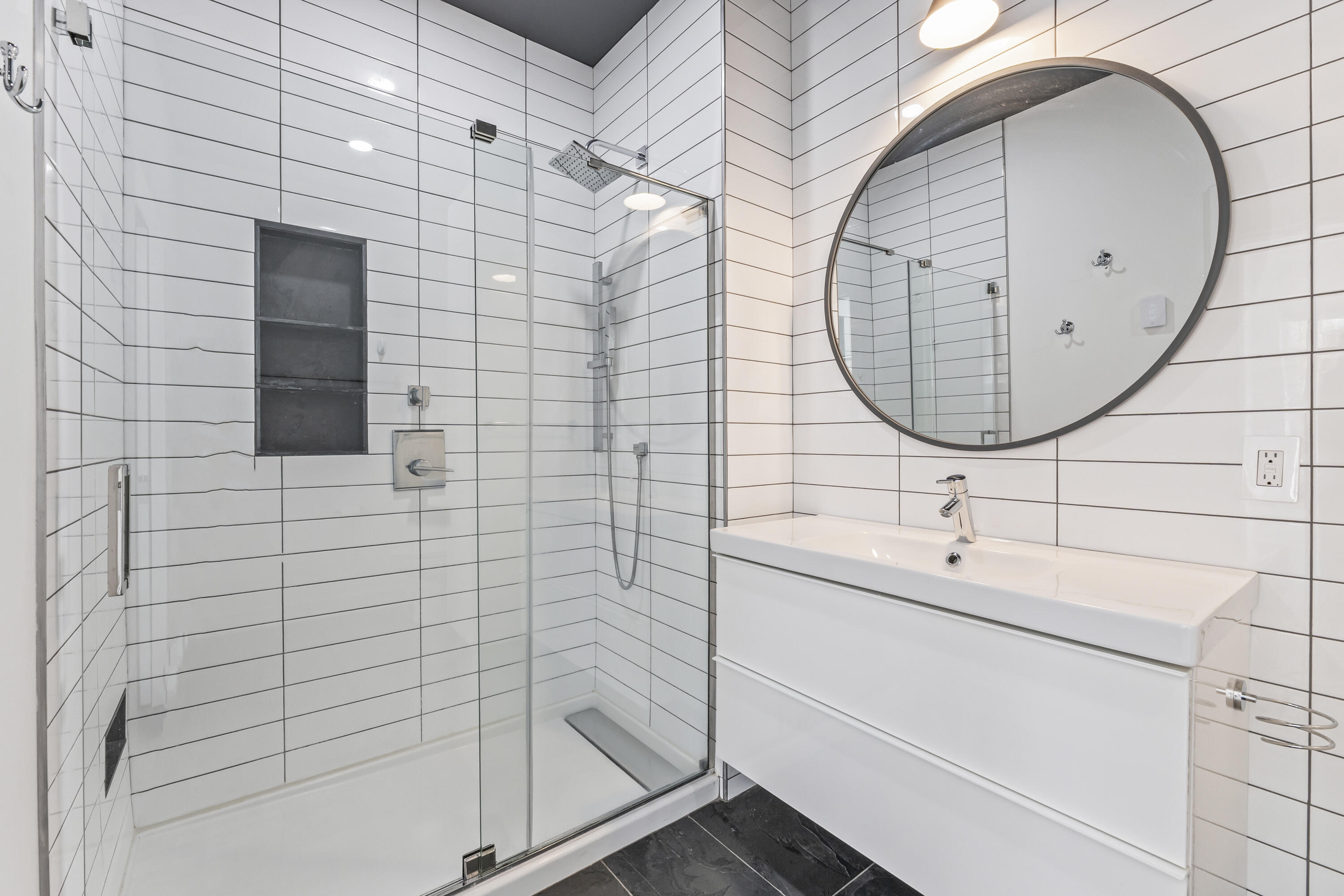 1 Cairn Hill Road Bowdoinham ME 04008