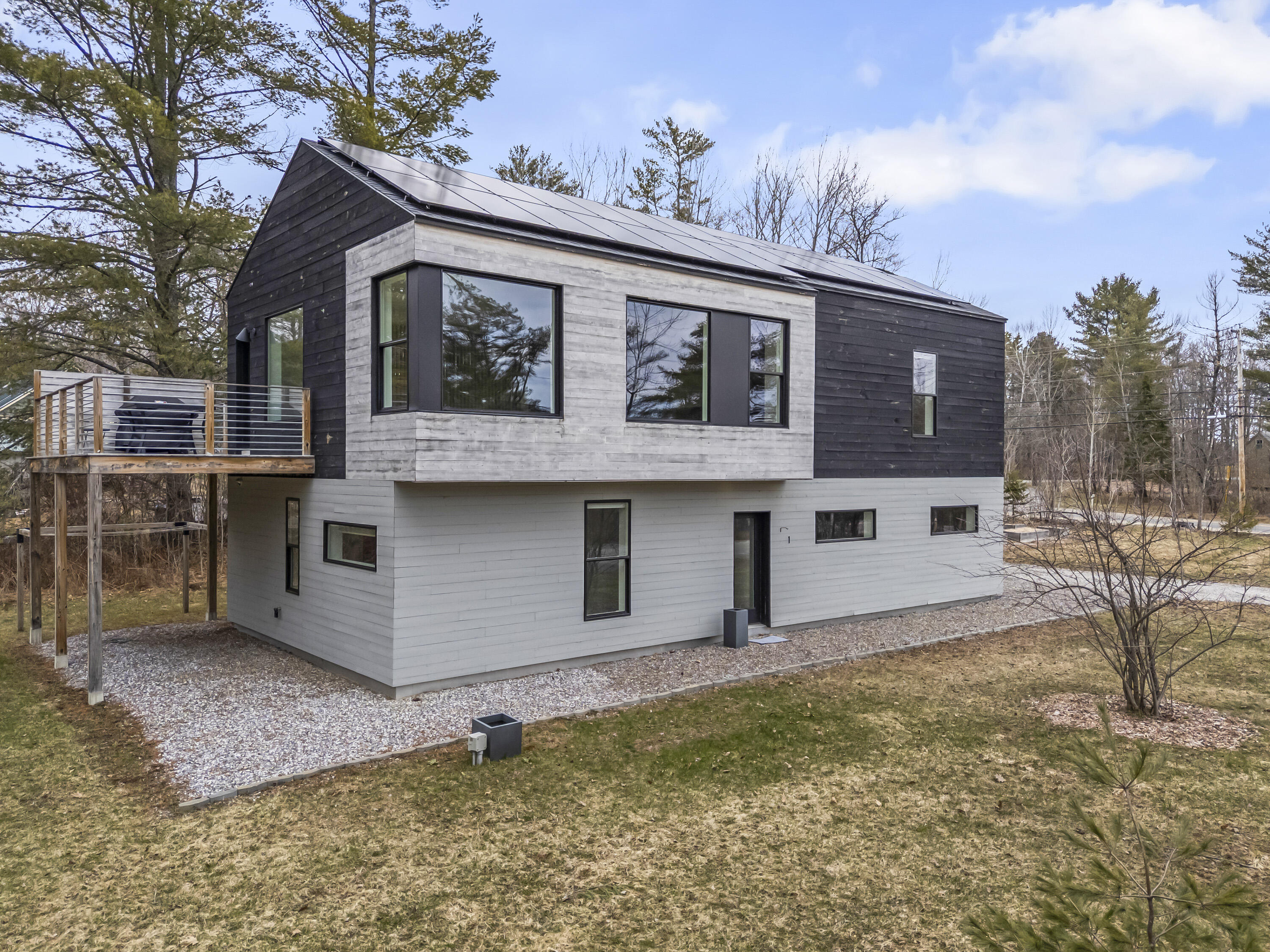 1 Cairn Hill Road Bowdoinham ME 04008