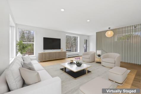 1 Cairn Hill Road Bowdoinham ME 04008