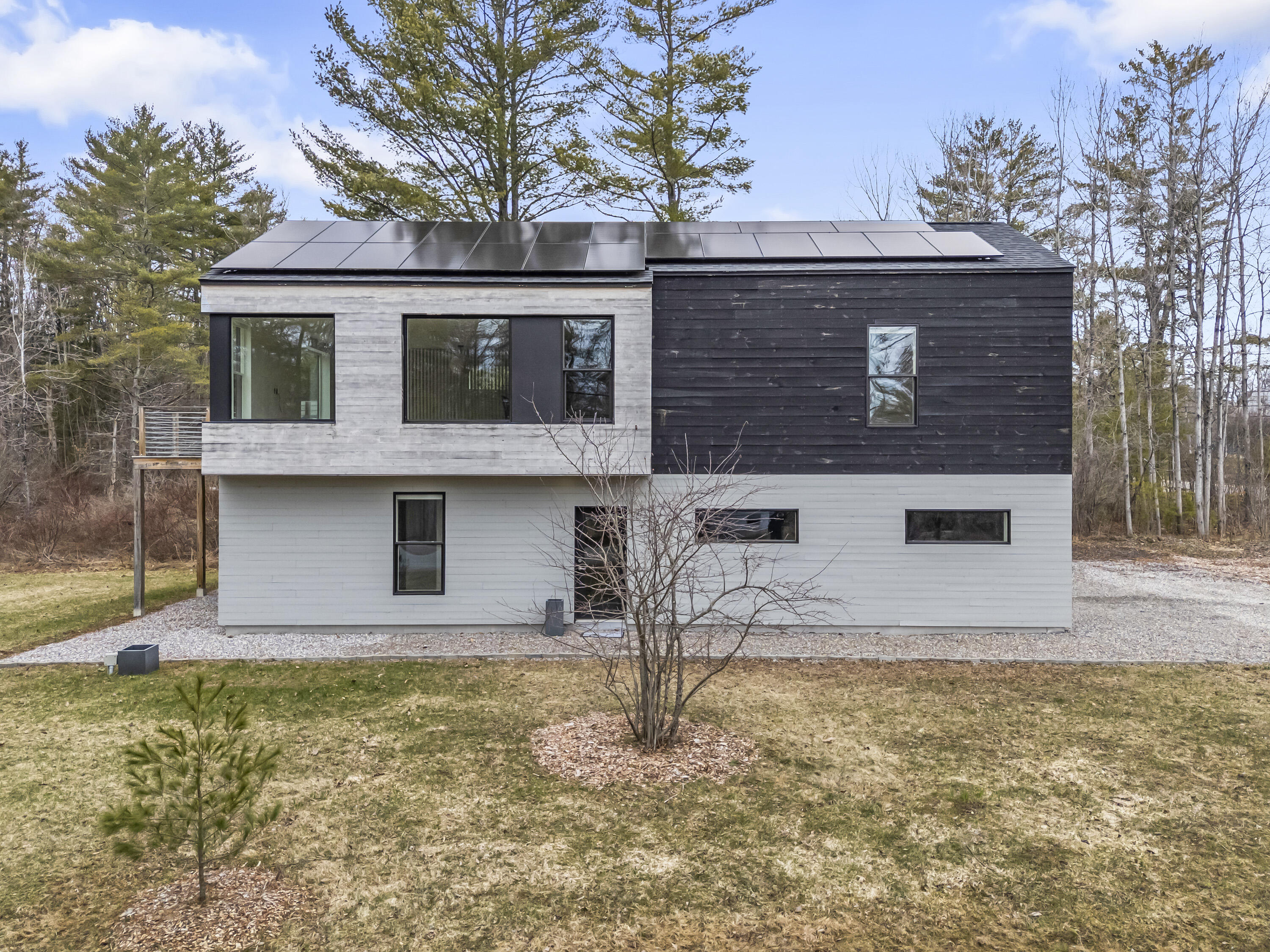 1 Cairn Hill Road Bowdoinham ME 04008