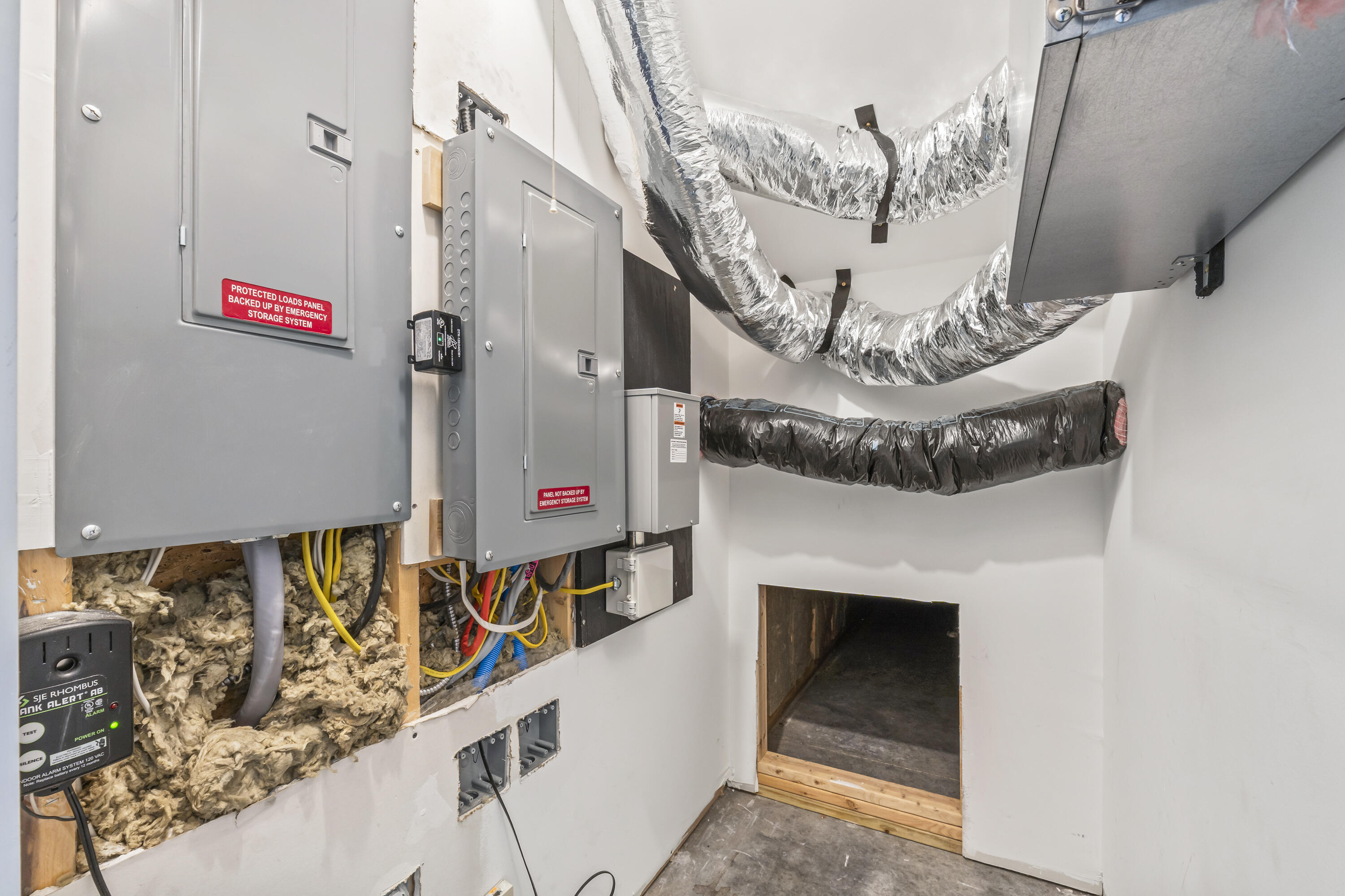 1 Cairn Hill Road Bowdoinham ME 04008