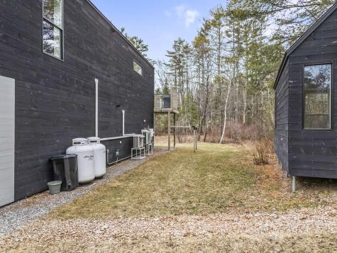 1 Cairn Hill Road Bowdoinham ME 04008