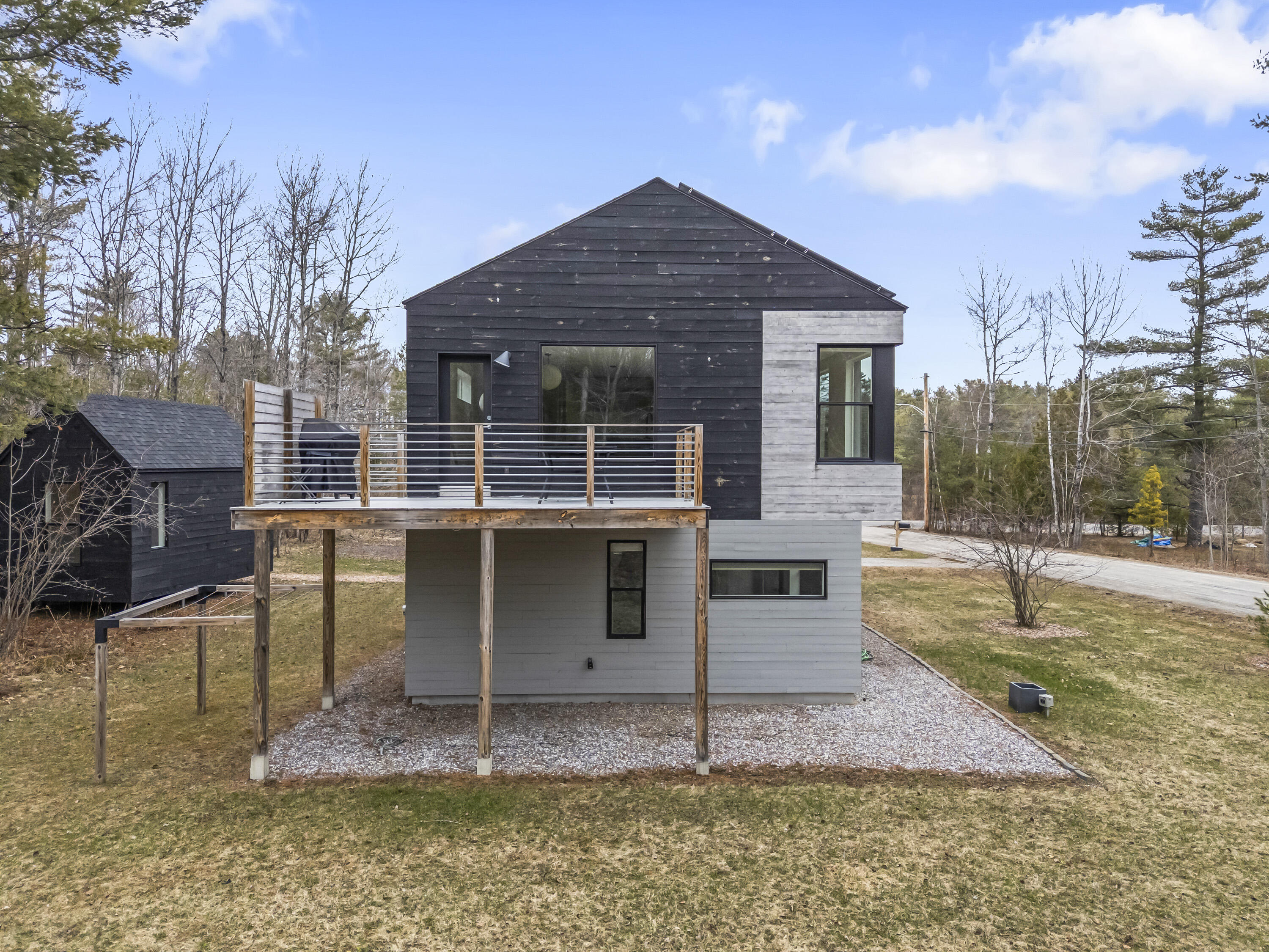 1 Cairn Hill Road Bowdoinham ME 04008