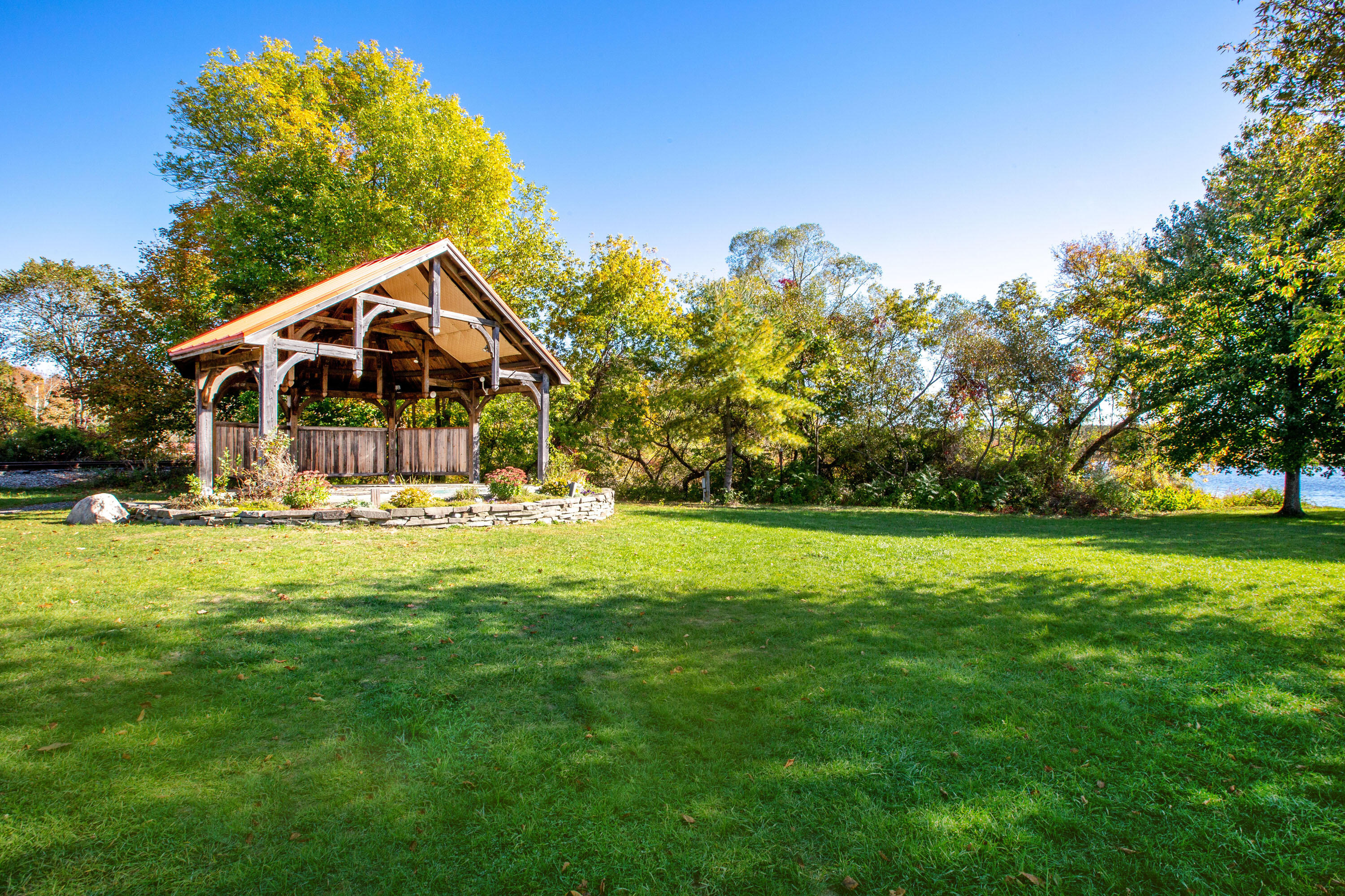 1 Cairn Hill Road Bowdoinham ME 04008