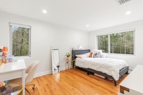 34 Cranbrook Drive Cape Elizabeth ME 04107
