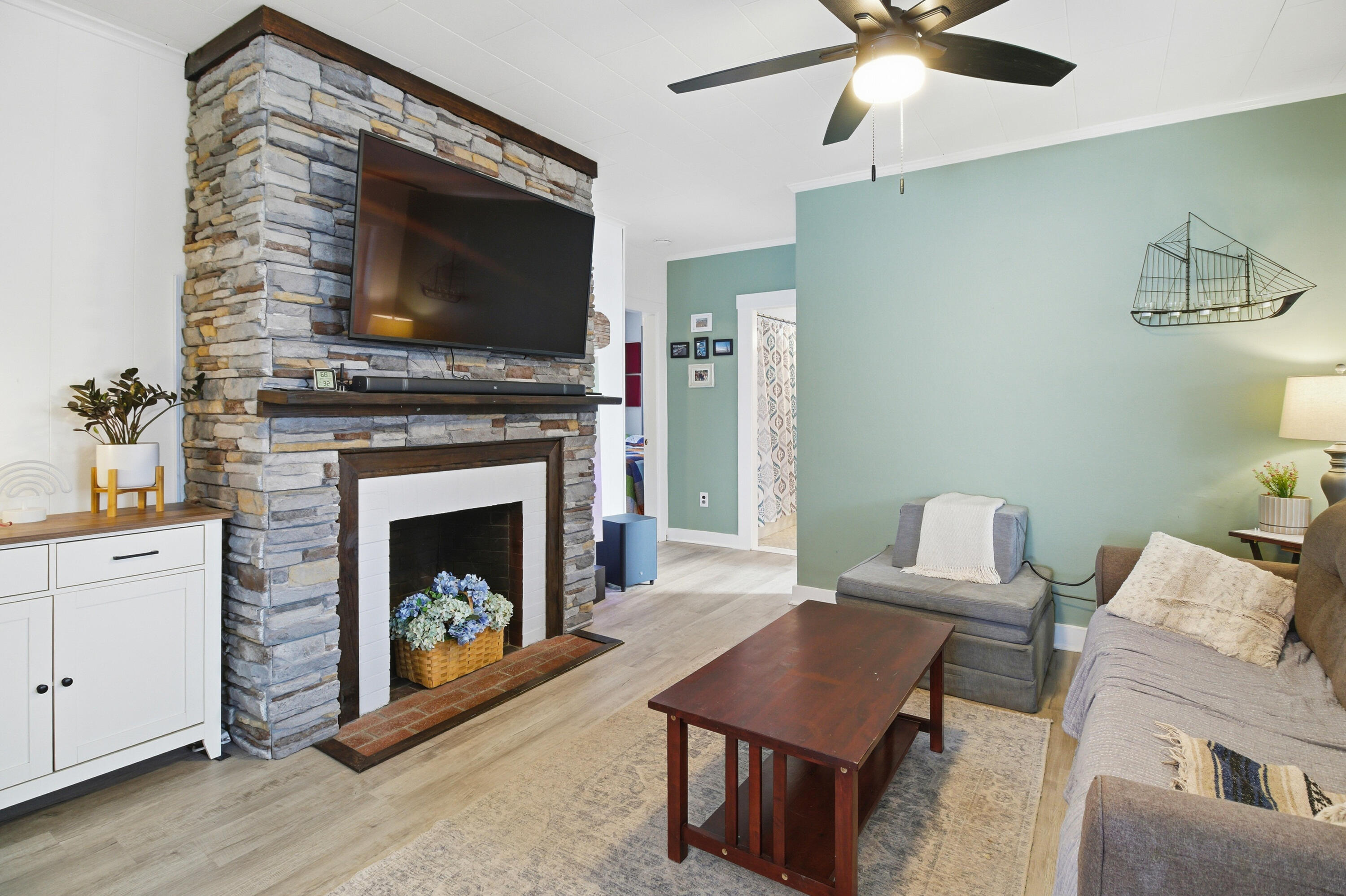 13 Longwood Avenue Augusta ME 04330