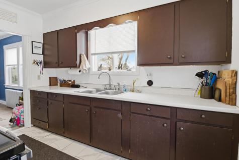 13 Longwood Avenue Augusta ME 04330