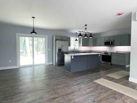 3 Milligan Circle Oxford ME 04270