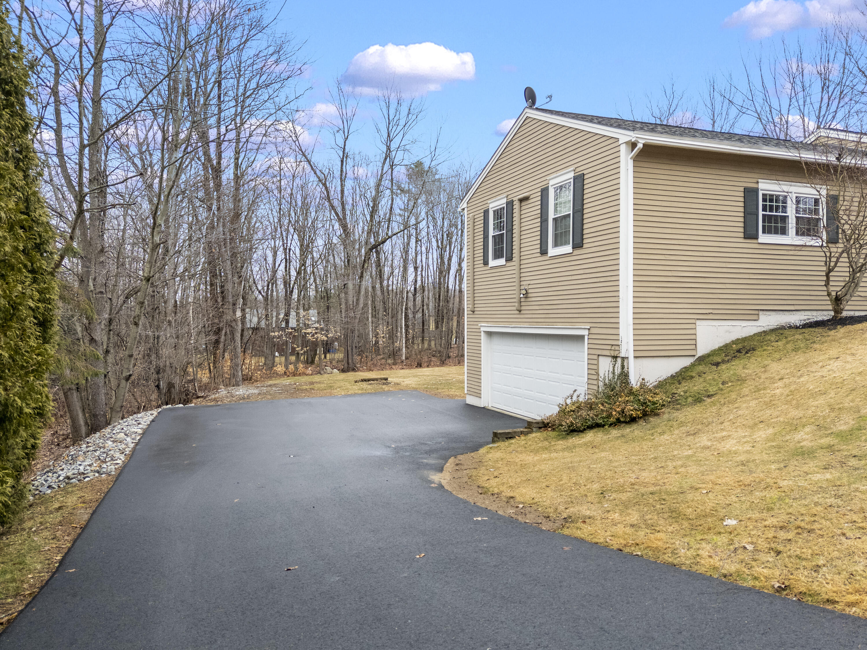 160 Fairway Drive Auburn ME 04210