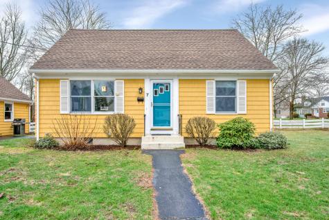 7 Rand Road Yarmouth ME 04096