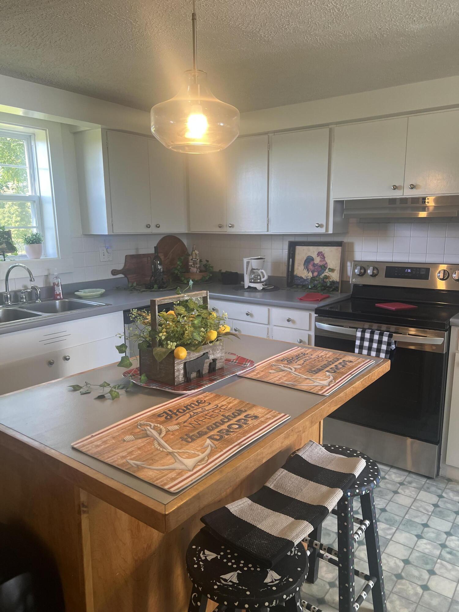 335 Weeks Mills Road China ME 04358