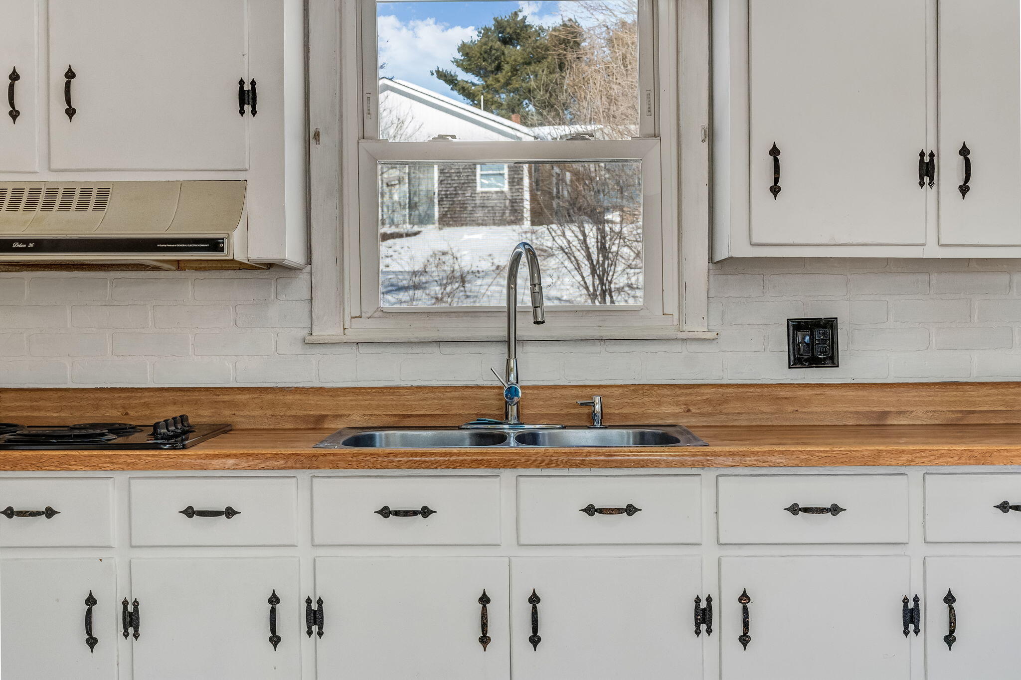 352 Main Road Eddington ME 04428