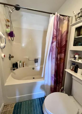 17 Judith Street Lewiston ME 04240
