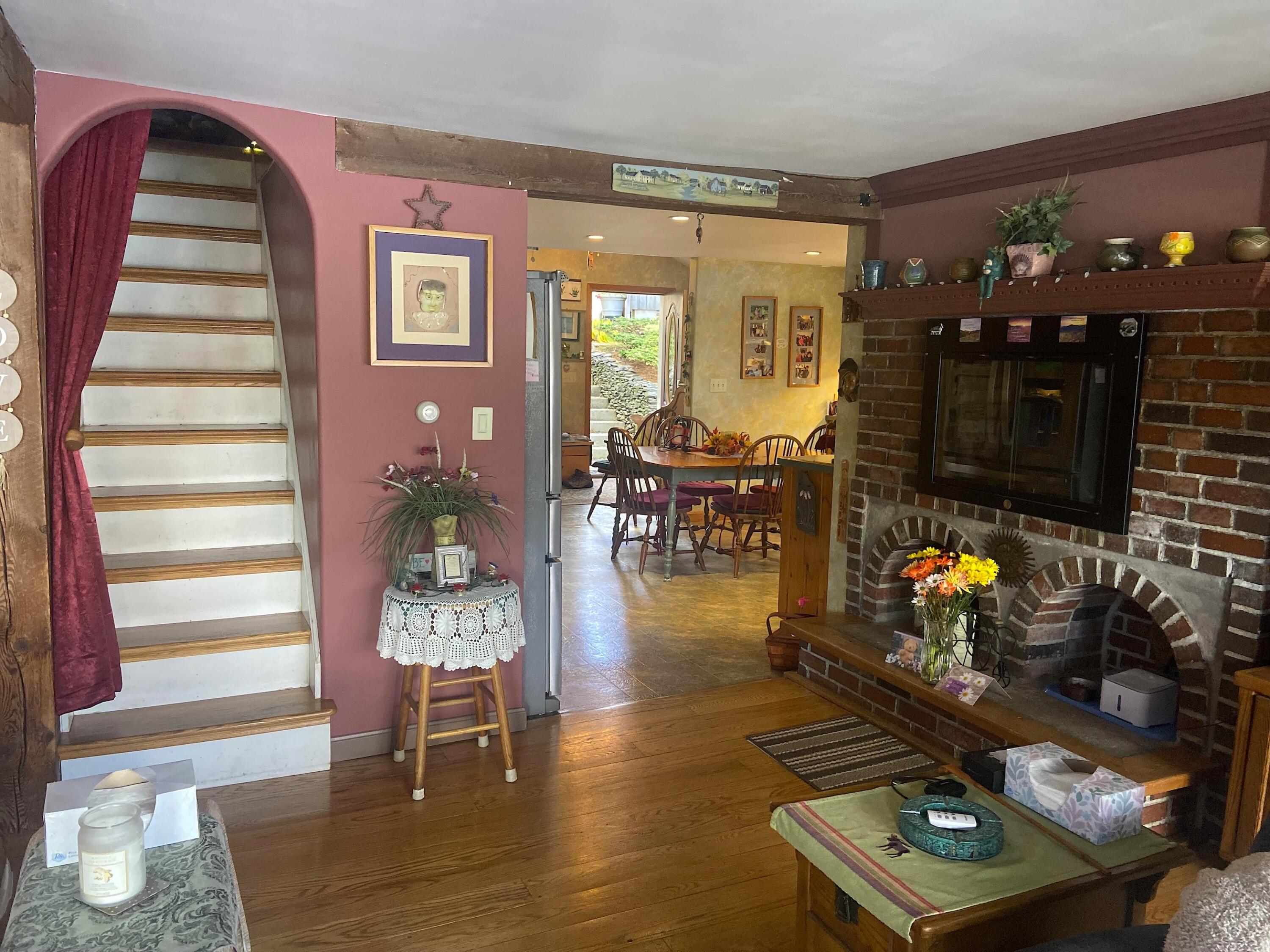 41 Haskell Avenue Raymond ME 04071