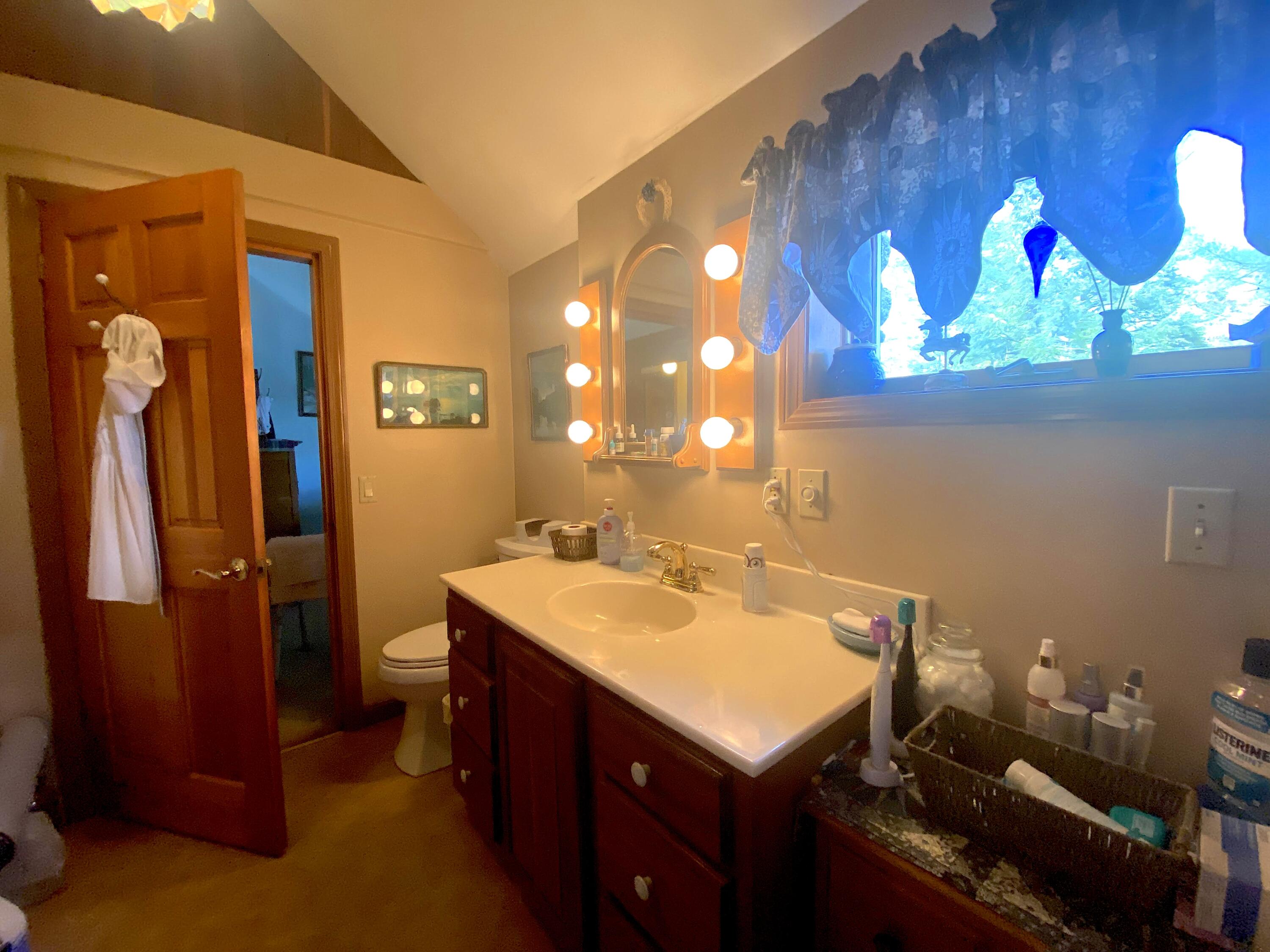 41 Haskell Avenue Raymond ME 04071