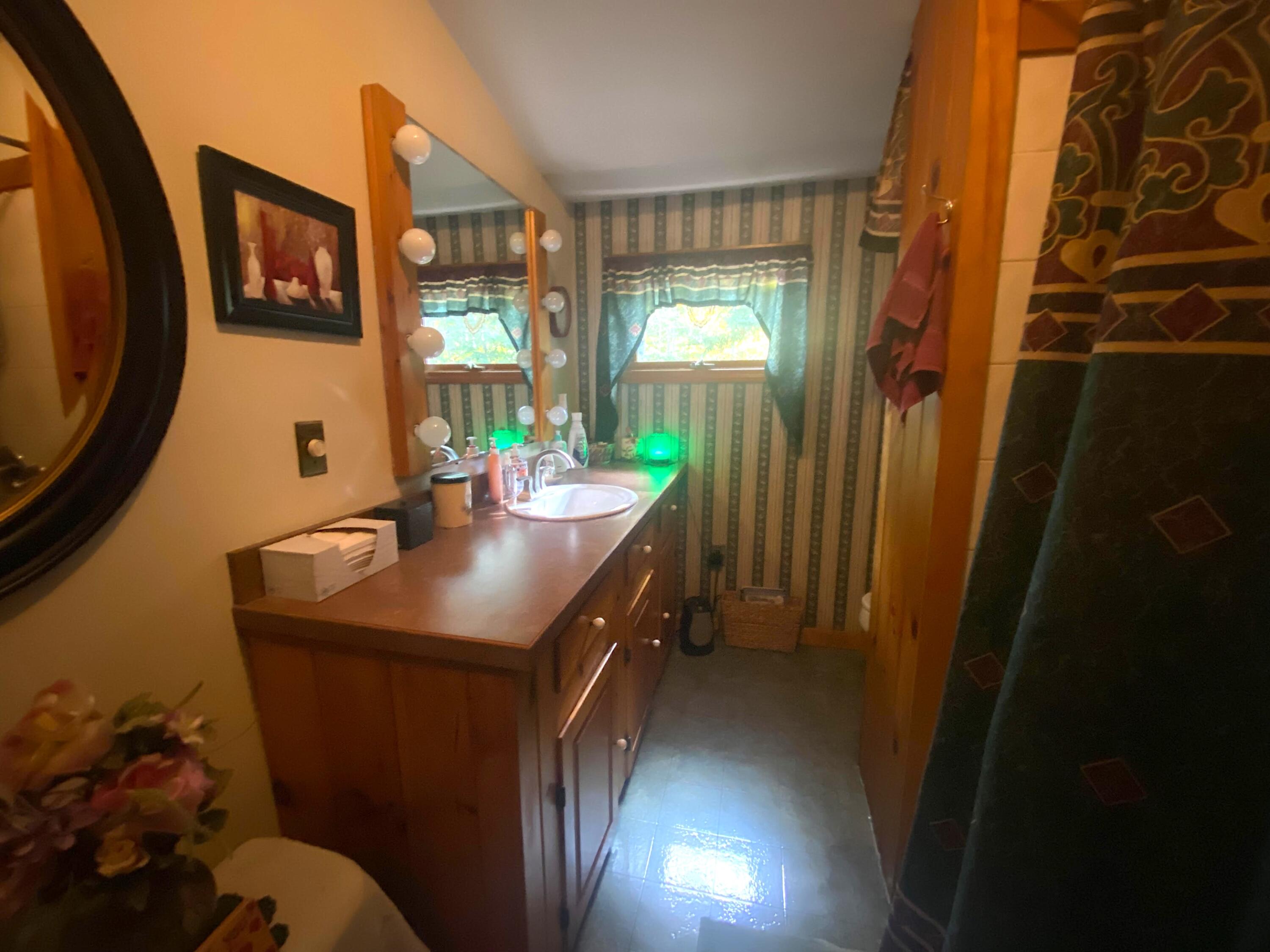 41 Haskell Avenue Raymond ME 04071