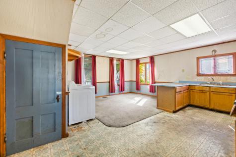 745 Main Street Monmouth ME 04259