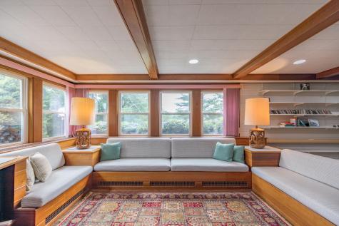 15 Delcliffe Lane Lewiston ME 04240