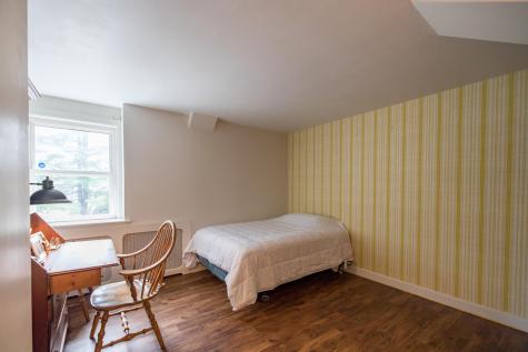 15 Delcliffe Lane Lewiston ME 04240