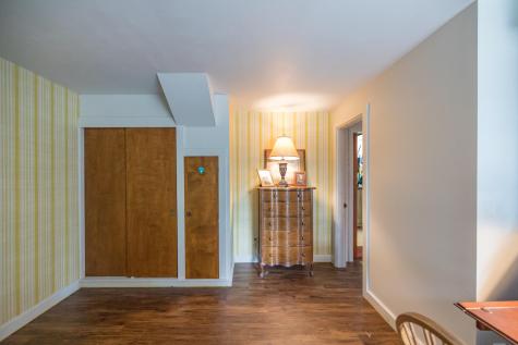 15 Delcliffe Lane Lewiston ME 04240