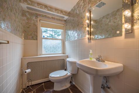 15 Delcliffe Lane Lewiston ME 04240