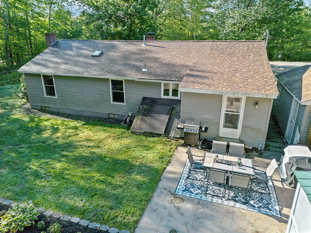 955 Northern Avenue Farmingdale ME 04344