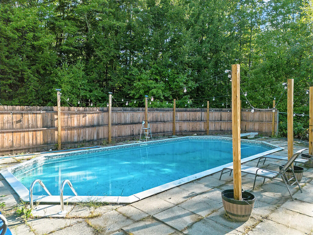 955 Northern Avenue Farmingdale ME 04344