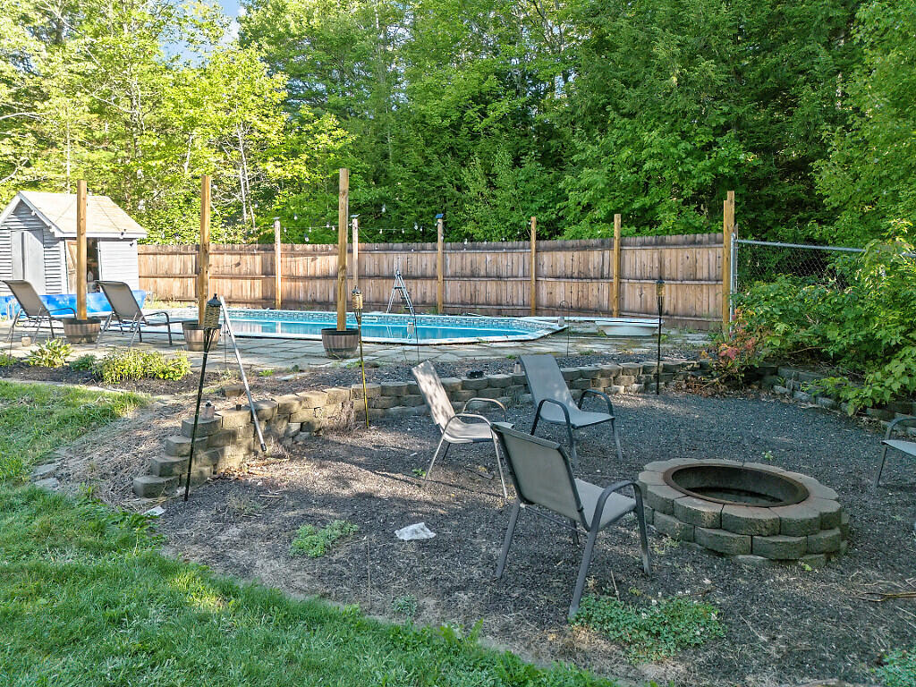 955 Northern Avenue Farmingdale ME 04344