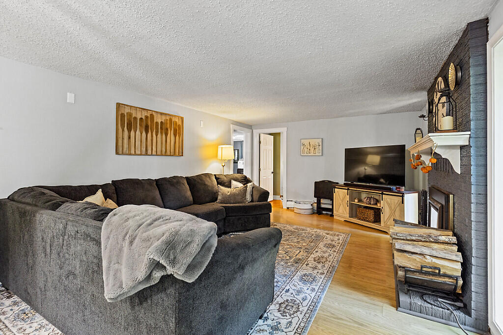 955 Northern Avenue Farmingdale ME 04344