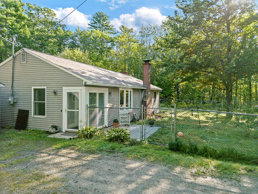 955 Northern Avenue Farmingdale ME 04344