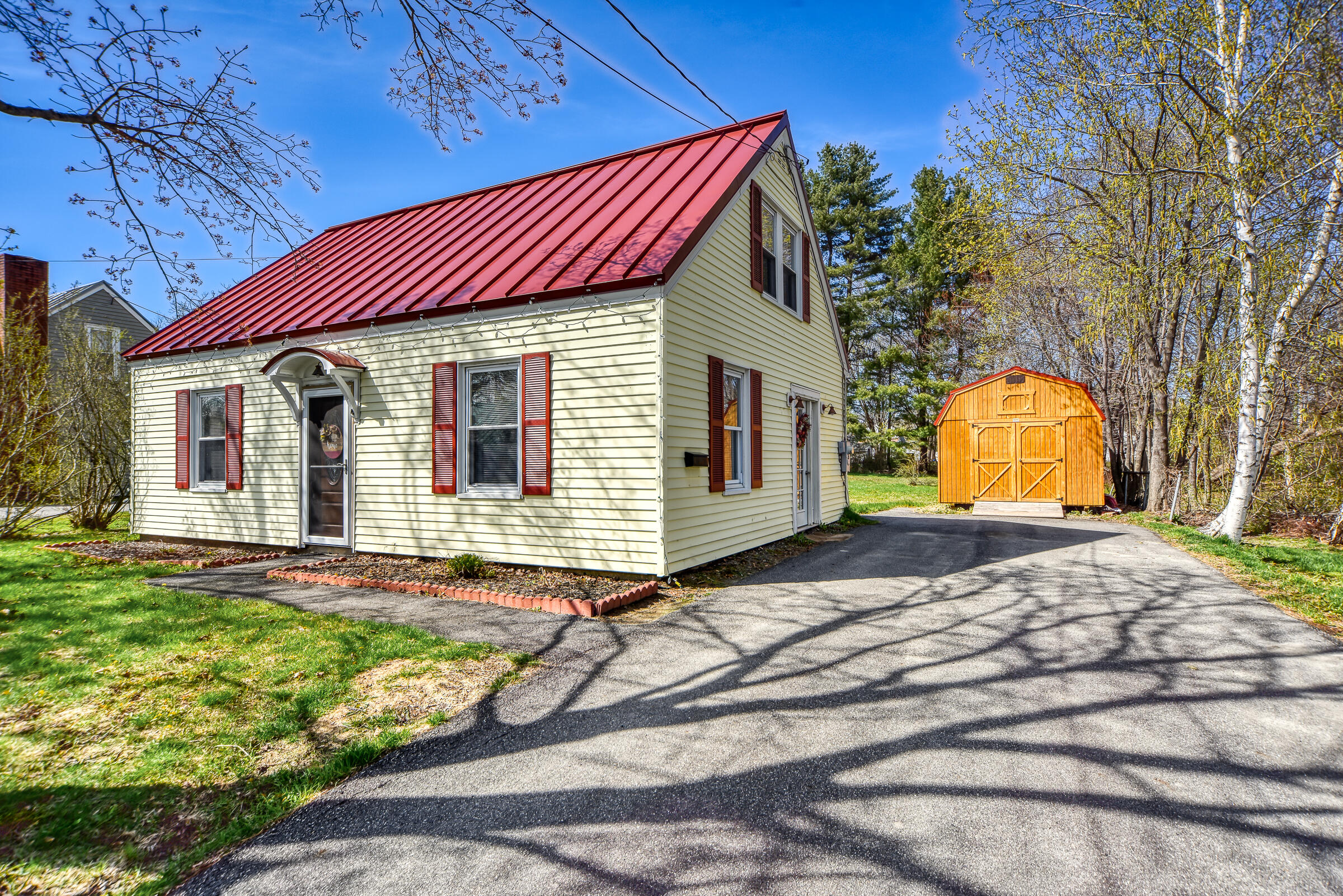 4 Military Avenue Fairfield ME 04937