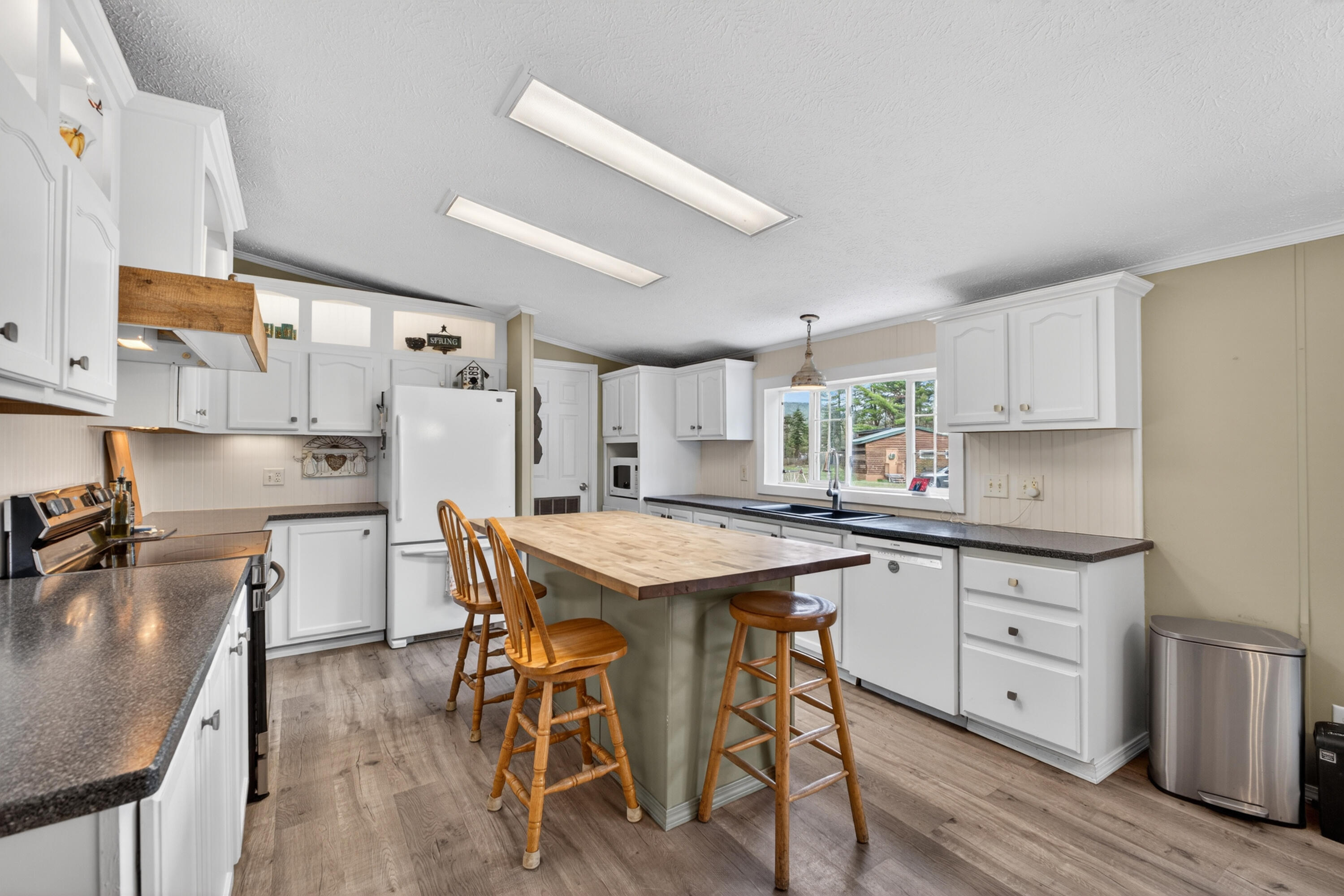 5,10,11 Country Lane Kingfield ME 04947