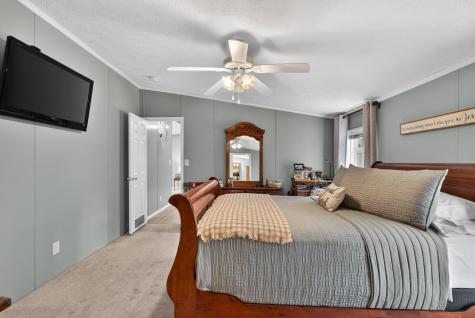 5,10,11 Country Lane Kingfield ME 04947