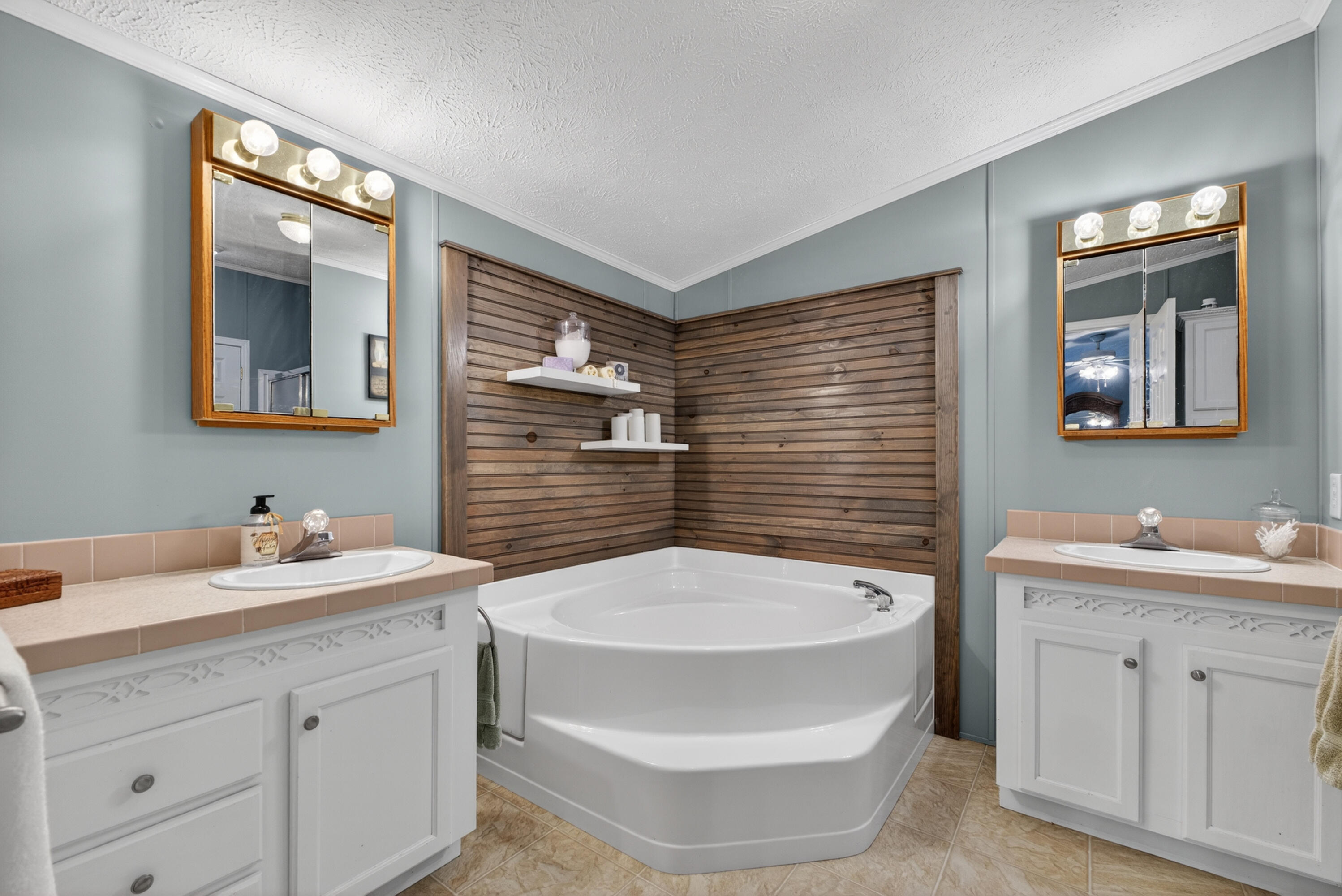 5,10,11 Country Lane Kingfield ME 04947