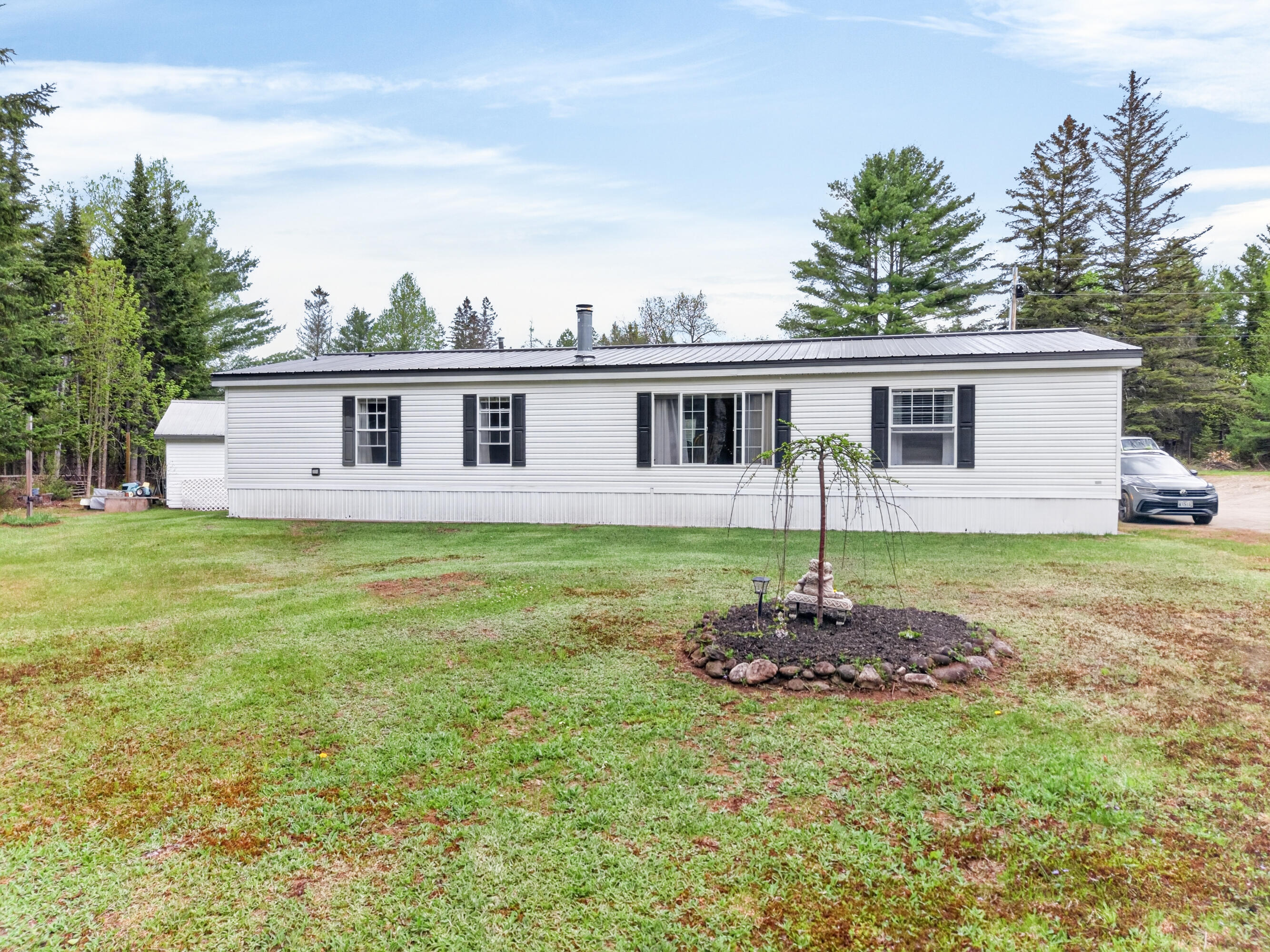 5,10,11 Country Lane Kingfield ME 04947