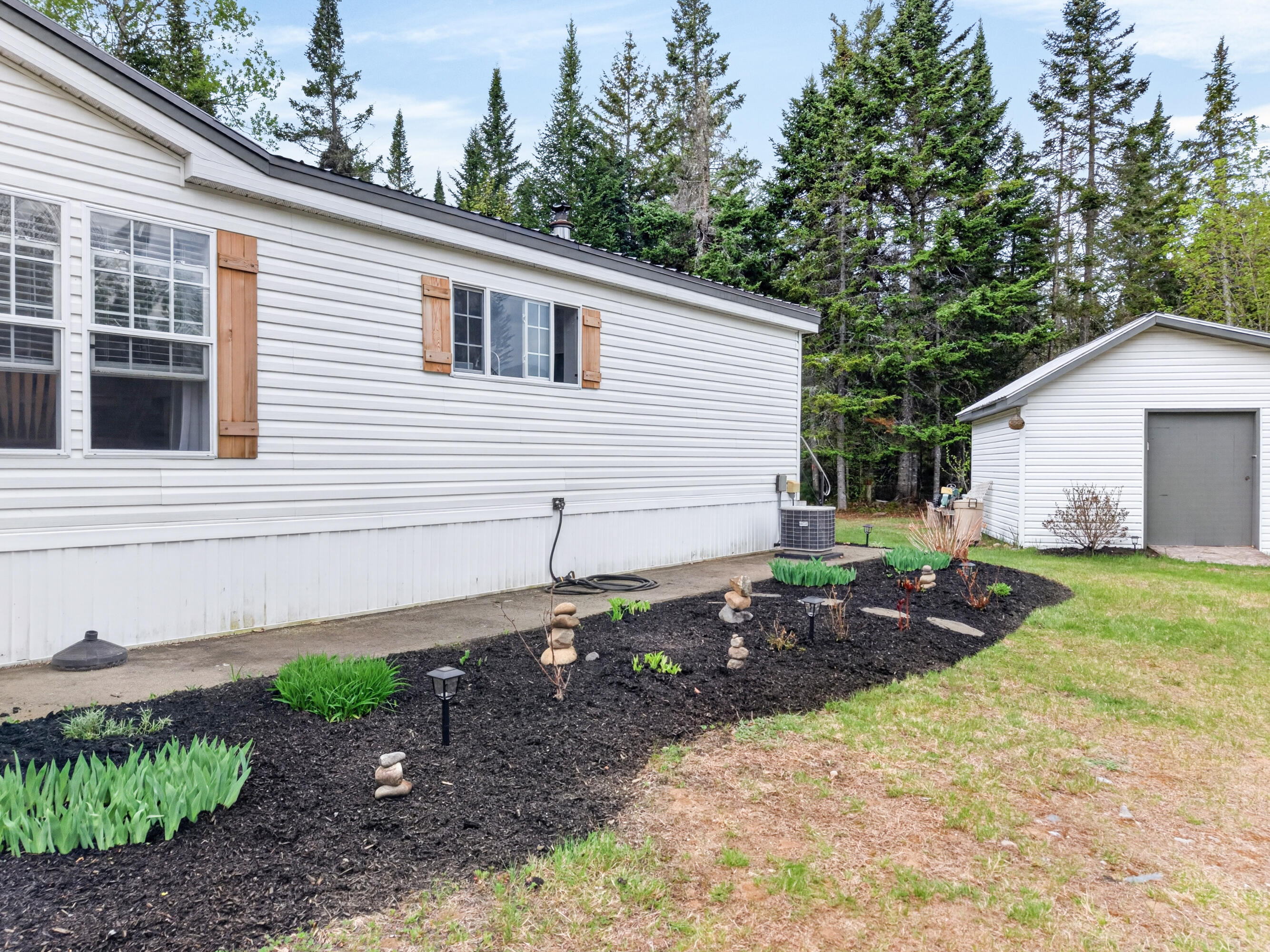 5,10,11 Country Lane Kingfield ME 04947