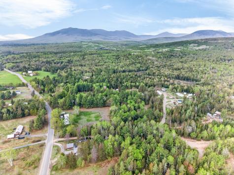 5,10,11 Country Lane Kingfield ME 04947