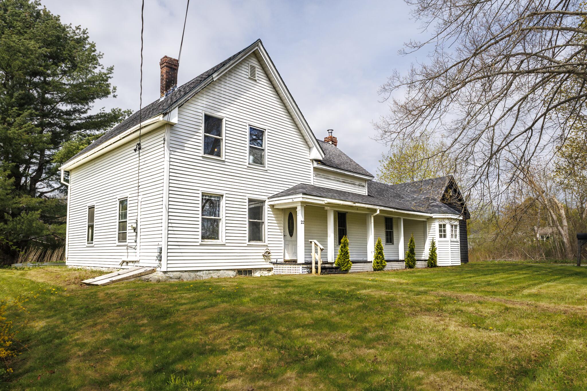22 Booker Street Thomaston ME 04861