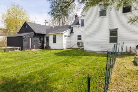 22 Booker Street Thomaston ME 04861