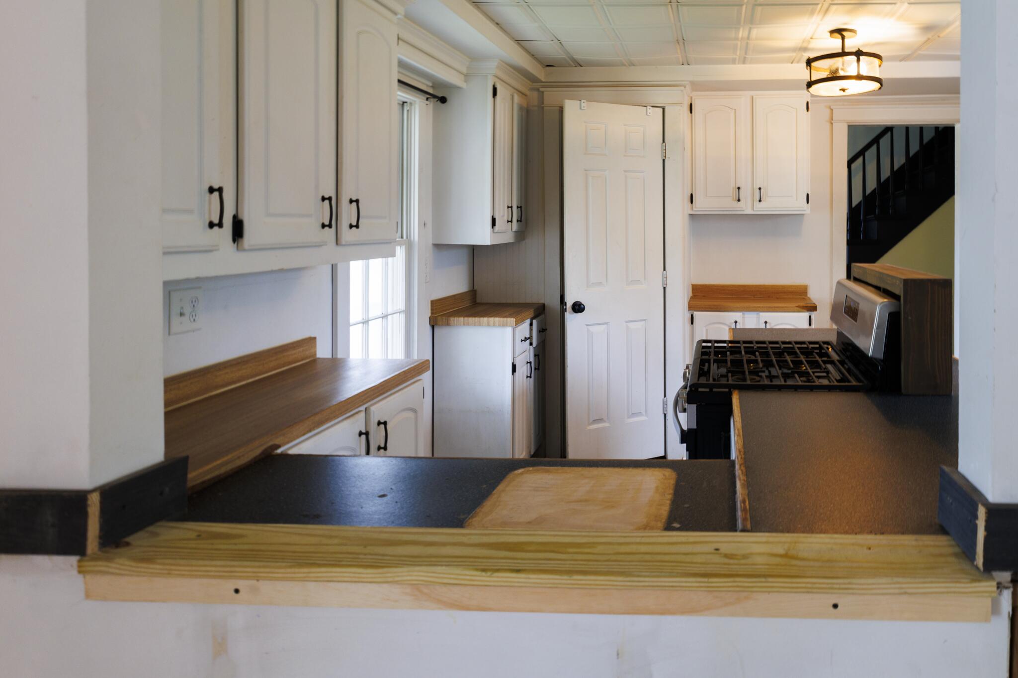 22 Booker Street Thomaston ME 04861
