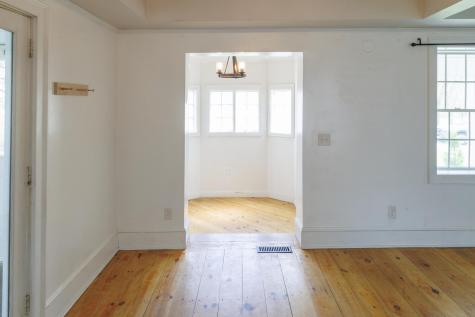 22 Booker Street Thomaston ME 04861